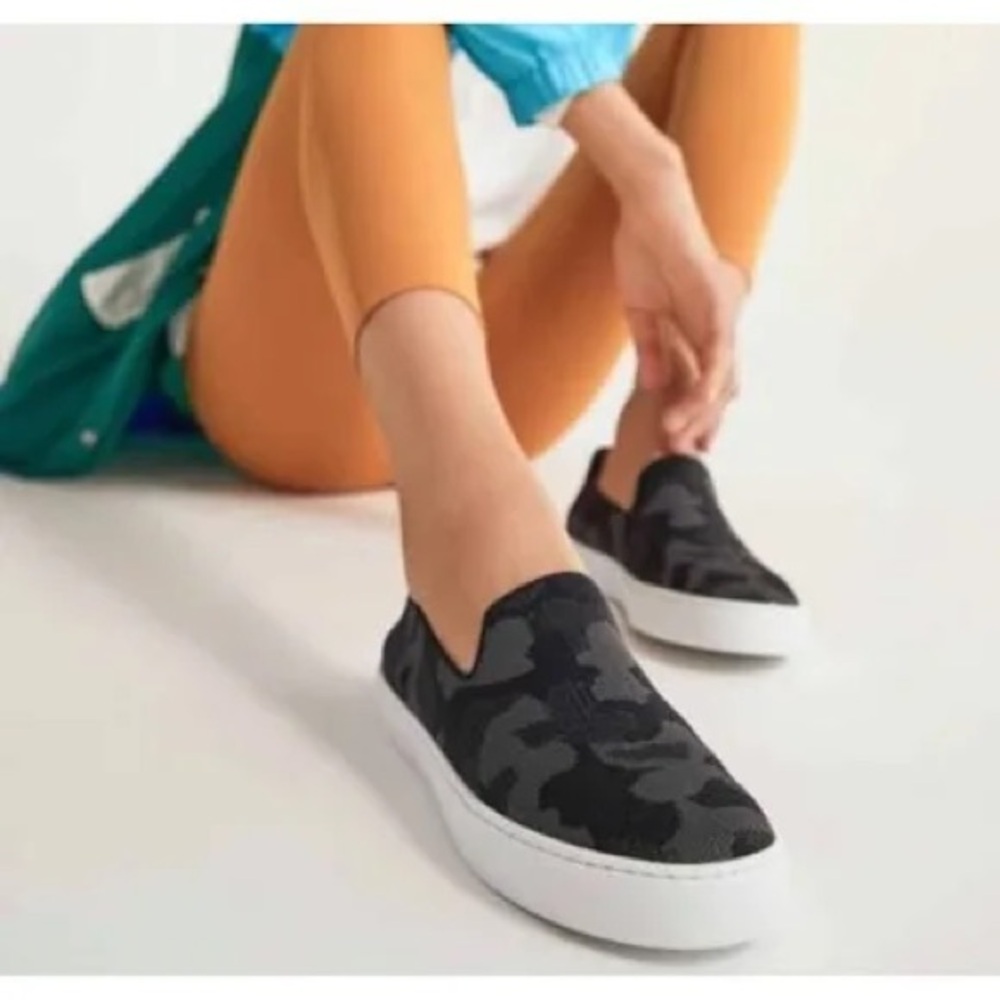 Rothys slip on sneakers 9.5